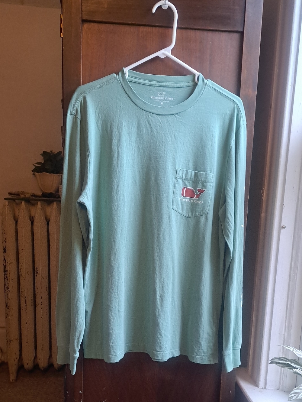 Vineyard Vines Men’s Med Green Football Signature Long Sleeve Tee